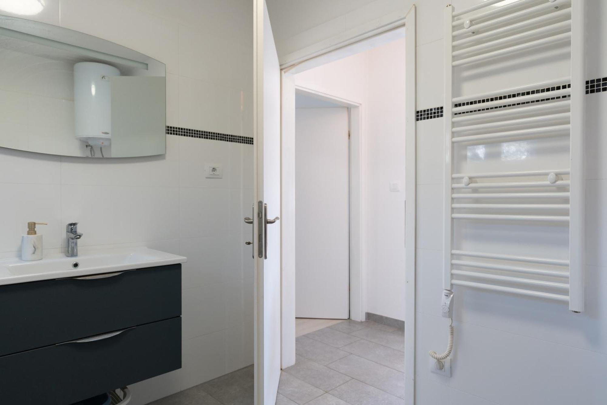 Two-Bedroom Apartment Rea In Rovinj Exterior photo